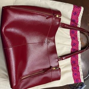 COPY - Tory burch patent leather tote
